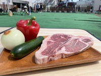 Tボーンステーキ