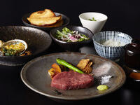 黒毛和牛赤身ステーキと鮑の特別ランチ（1日10食限定）7,700円