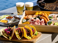 平日限定割引【カルフォルニアBBQプラン】贅沢3種お肉＆タコスプレート(飲み放題別)