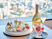 【Brunch/Exclusively for parties of two Weekend Summer Brunch Pair courses With one bottle of Ruinart Blanc de Blancs 