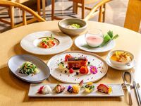 [Online reservation / Includes a toast drink of your choice] Chef's Special Lunch: A lunchtime treat featuring 6 dishes packed with seasonal ingredients