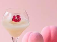 【7.8月】桃のカクテル「ももとなでしこ」 2,200円