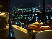 【Anniversary Dinner Plan with pairing】 Window Side Table / Glass of Champagne & 2 glasses of pairing wine Benefit! Dinner Set Menu included Olive beef as Main dish + Anniversary Whole Cake
