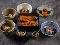 【ディナー限定】特選鰻重御膳＋乾杯ドリンク付き