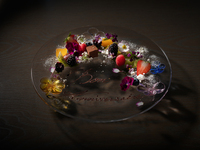 Fruit plate with message [Reservation required 3 days in advance]