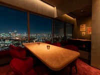 【DINNER】★窓際完全個室★乾杯シャンパン+ホールケーキ+花束+Seasonal Course 26500