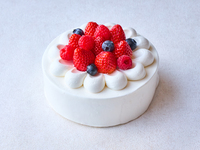 ＜オンライン予約＞【雪月花】生クリームホールケーキ（7号21cm10～14名推奨）