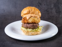 淡路たまねぎハーフバーガー