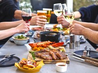 Extra meat! [Makuhari Toyosuna Beer Garden Plan] Includes 2 hours of all-you-can-drink alcohol♪ 5,700 yen
