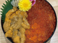 Sea urchin and salmon roe rice bowl