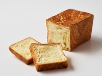 クロワッサン食パン　￥850