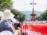 *Limited to 6 seats* Last minute limited sale [Gion Festival Yamahoko Junko / 7/17 Pre-festival] Private "Tsuji-mawashi seat" ticket & riverside lunch
