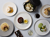 Weekend Luxury Lunch! 6 dishes including rare Japanese Black Beef + Champagne toast(Saturday and National Holidays only from August)