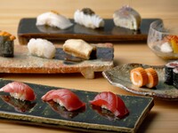 [Weekends & Public Holiday /Limited Quantity] Seasonal Omakase Sushi Lunch Course/Reservations from August 1st onwards