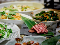 和牛食べ放題【120分制 大人】季節の出来たて料理が楽しめる40種類のビュッフェ＋100種類のアルコール飲み放題