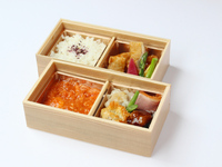 ﾃｲｸｱｳﾄ　弁当2,900円