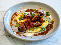 オフィシャルWEB限定【和牛＆シーフードプラッターのプレミアムシェアプラン】(個室確約）