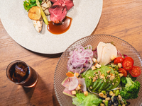 【平日限定】15種野菜とパスタ、選べるメインを味わう贅沢コース+1ドリンク