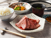 [Premium Yakiniku Lunch] 3 Premium Selected Parts of Aged Yonezawa Beef + Sparkling  Wine(private room commitment)