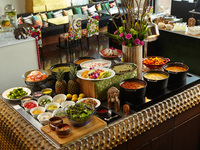 【休日ランチビュッフェ2部】120分制 インドカレー×スパイス料理×デザート