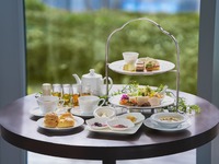 ＜直前割＞【平日アフタヌーンティー】￥5000→￥4000　スイーツ・オードブル・ムレスナの紅茶などお好きなだけ！至福のひとときを…