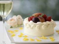 記念日ランチ(乾杯酒＋ホールケーキ＋花束付き）　