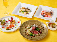 HOLIDAY SIGNATURE LUNCH with Glass of Sparkling Wine 