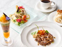 （土日祝日）オーヴェストランチ＜全4品：前菜・パスタ・豚・デザート＞　4,800円　