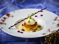 【WEB予約限定1000円OFF！ワイン・スパークリングワイン90分飲み放題付】 アフタヌーンティーセット×ワインフリーフロー