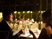 【レストランdeプロポーズ】窓際席確約・卓上キャンドル・乾杯酒・ケーキがついた豪華アニバーサリーディナー～CHEF'S～