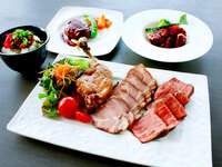 ＼限定50個／【12/30配達】～ホテル特製～総料理長こだわり特選肉の宝箱(約4～8人前)※時間指定不可