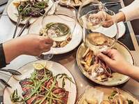 【FREE DRINK付きPARTY PLAN】薪火で焼いた十勝若牛を楽しめる秋のパーティプラン