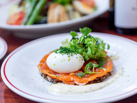 Champagne Free Flow Special Lunch Course