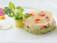 Early booking special included — 20:00 Le cadeau 2025 — ¥20,000