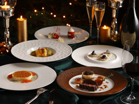 クリスマスディナーメインチョイスコース￥30,000　2部制