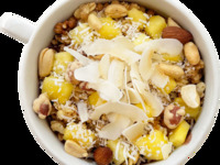 HAWAIIAN NUT BOWL (base: soy milk)