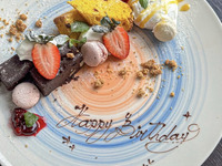 Dessert Plate [Birthday/Anniversary] Dessert Plate with Message 2,750 yen (for 2-3 people)
