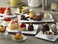 Chocolate & Strawberry Afternoon Tea — Marunouchi Jikan (Prepayment required; holidays: 11:30 or 14:00, two seatings)
