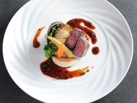 【ステーキディナー】メインに牛フィレステーキを+乾杯グラスシャンパン