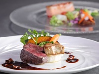 【ステーキディナー】メインに牛フィレステーキを+乾杯グラスシャンパン（11/1～）