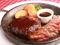 銀座フランス屋特製ハンバーグと牛フィレ肉のカットステーキの盛り合わせ鯵と夏野菜のフリット（ドリンク付）