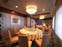 Seat-only reservation (for guests ordering à la carte or holding a dinner voucher)