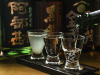 【選べる日本酒・焼酎含む豪華2時間飲み放題付】究極の比内地鶏料理やきりたんぽ串など全9品『花』8,000円