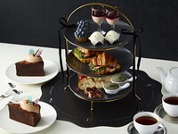 【ハロウィン アフタヌーンティー乾杯ドリンク＋アニバーサリープレート付】】Halloween Afternoon Tea+カフェフリー+選べるカットケーキ