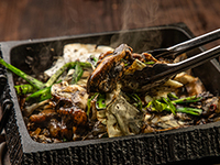 【秘伝】名物腹黒焼きと炭火焼鳥、馬刺し等々！！全9品【2時間飲み放題付】5,000円(税込)