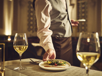 Starting December 1 — Signature Dinner Course “Blanche” (includes 1 drink)