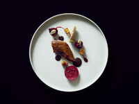 Special lunch course from December 17–January 6 (¥28,000)