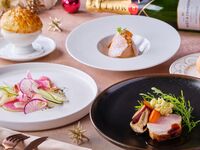 【2025 Xmasランチ】乾杯スパークリングワイン付き　パイ包みスープや国産牛を堪能できる全4品-SEASON-