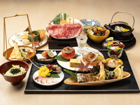 18 seasonal dishes and Matsussaka beef sukiyaki（sukiyaki　high quality beef）