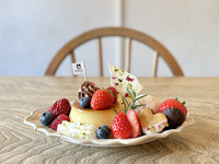 <休日>【Season sweets‼︎】いちごとチョコのプリンアラモード